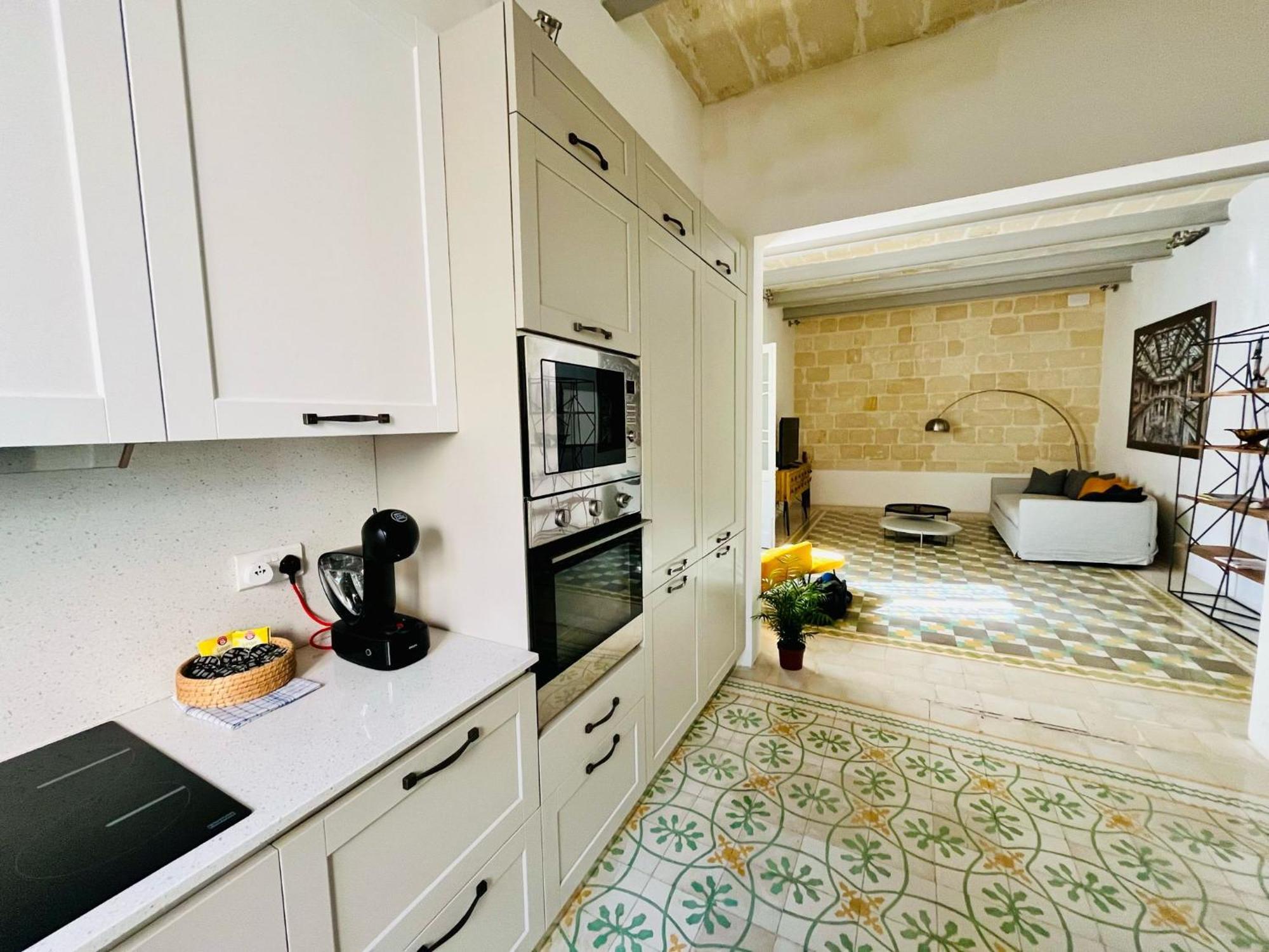 ואלטה Cozy Charming Apartment In Old Bakery Street מראה חיצוני תמונה